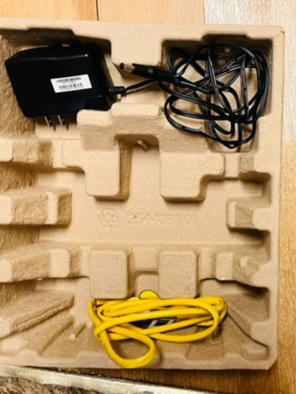 NETGEAR R6300 WiFi Router - Picture 2 of 3